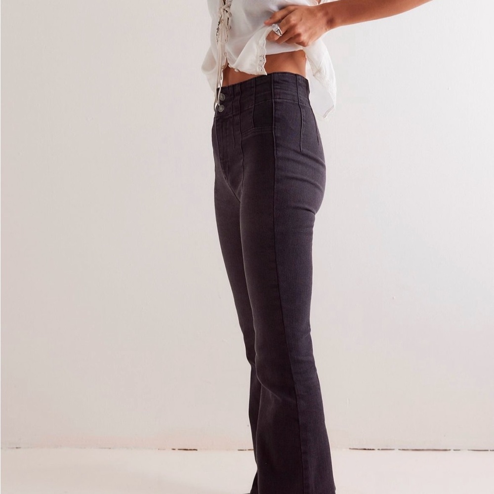 Free People We The Free Jayde Flare Jeans 26 Black